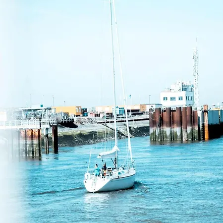 In Near The Beach, Cleaning Included Nieuwpoort